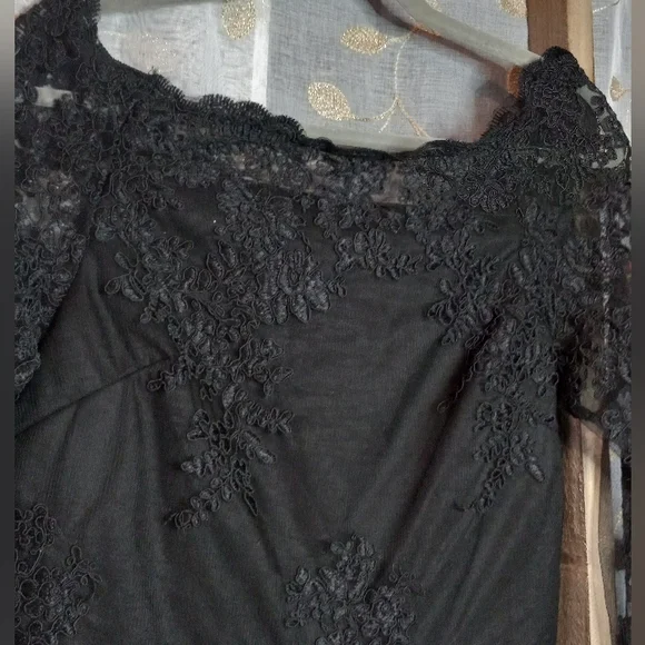 Beautiful Black Special Occasion Jumper w Lace details- medium - Picture 4 of 6